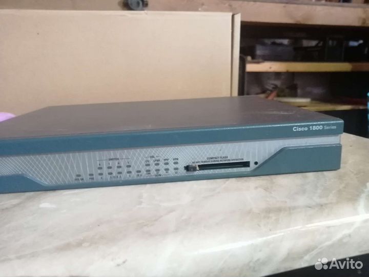 Маршрутизатор Cisco 1800 серии