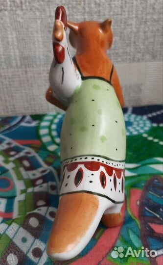 Лиса с петухом скульптура фарфор Промыслы Вербилок