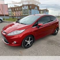 Ford Fiesta 1.6 MT, 2008, 250 000 км, с пробегом, цена 700 000 руб.