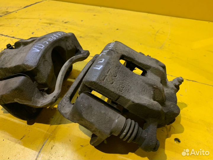 Суппорт тормозной передний Hyundai Solaris 2010-20