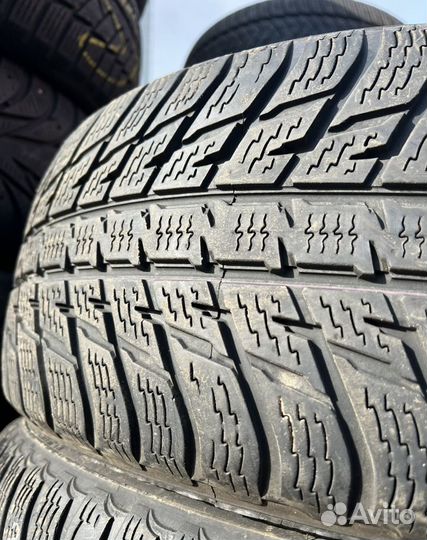 Nokian Tyres WR SUV 3 235/55 R18