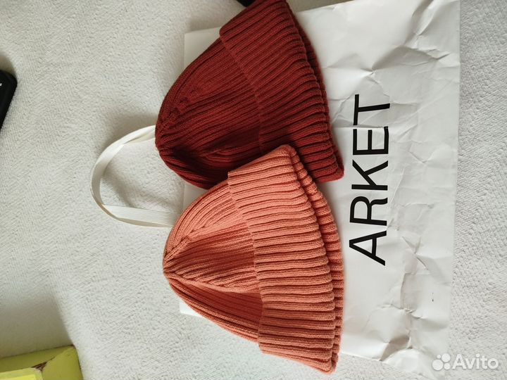 Шапки Arket