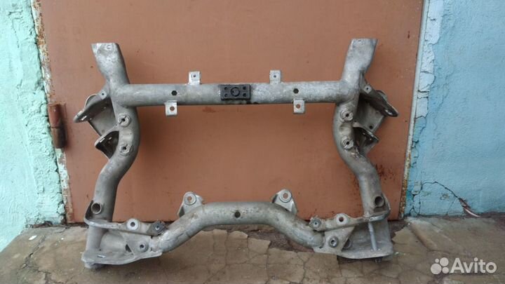 Подрамник передний Мерседес С204 С207 А207