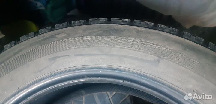 Bridgestone Blizzak Ice 205/55 R16