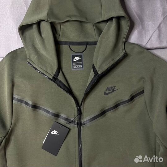 Nike Tech Fleece