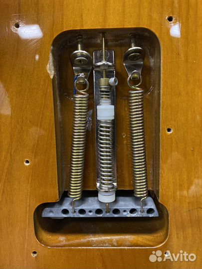 Гитара Squier Stratocaster