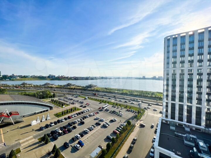 4-к. квартира, 102 м², 14/15 эт.