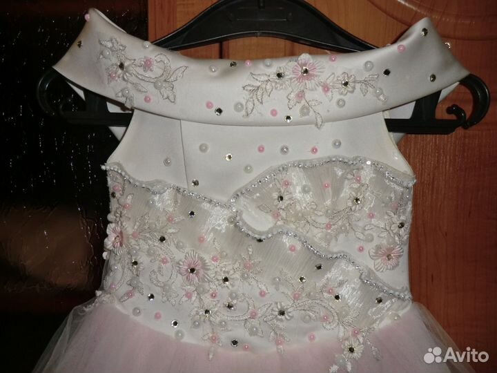 Платье на 4-6 лет