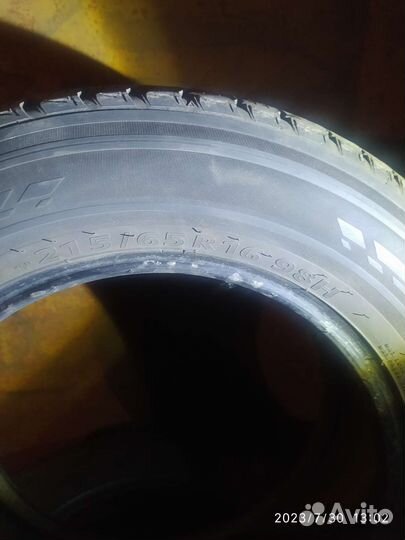 Kumho Crugen Premium KL33 215/65 R16 98