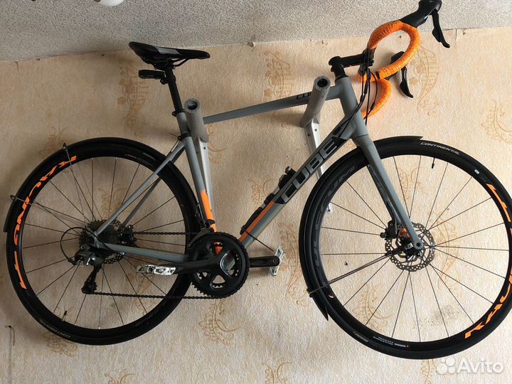 Велосипед Cube