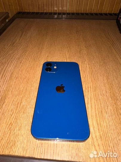 iPhone 12, 64 ГБ