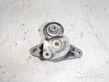 Натяжитель ремня Мерседес