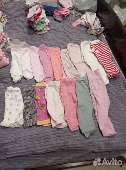 Отдам вещи на новорожденную девочку