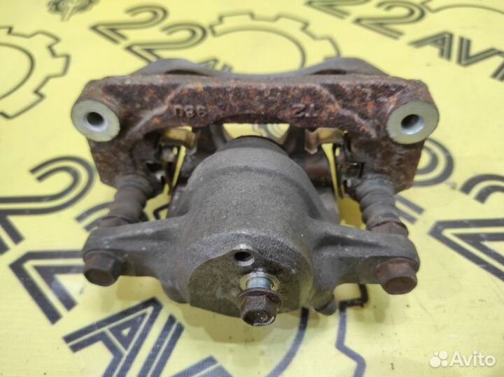 Суппорт задний правый Subaru Legacy(Outback ) BR9