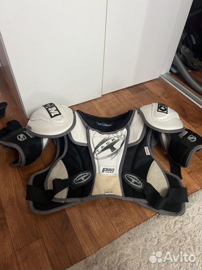 Нагрудник хоккейный CCM sr xl