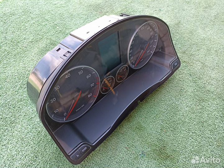 Приборная панель Volkswagen Jetta седан 1.6 2006