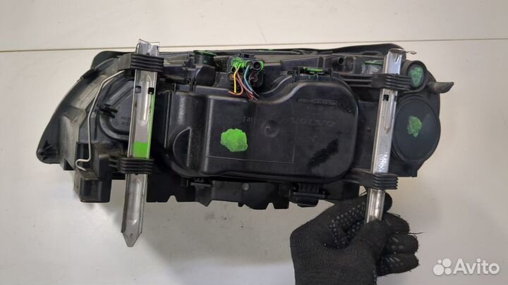 Фара (передняя) правая Volvo V70