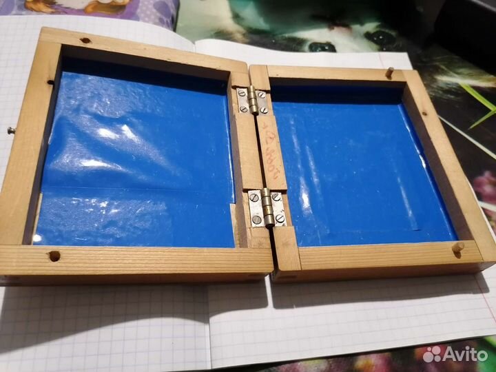 Шкатулка(коробочка,футляр)