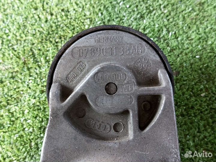 Натяжитель ремня Audi A6