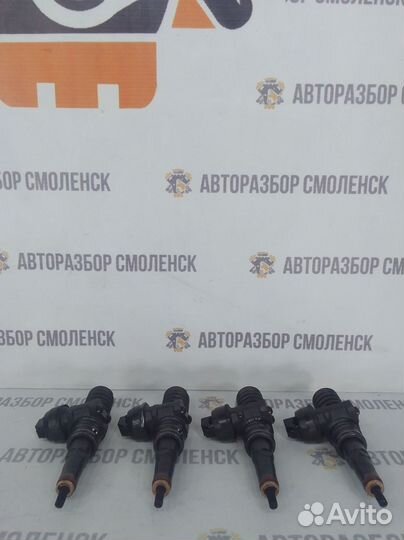 038130073 AG форсунка топливная дизельная VW