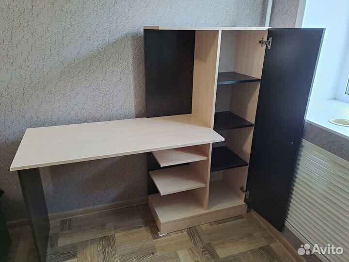 Письменный стол