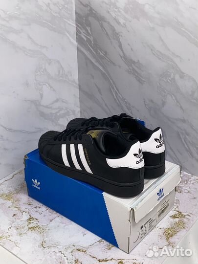 Adidas Superstar