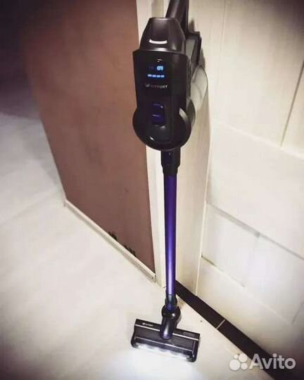 Вертикальный пылесос «2 в 1» Kitfort KT-543-1