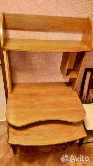 Компьютерный стол