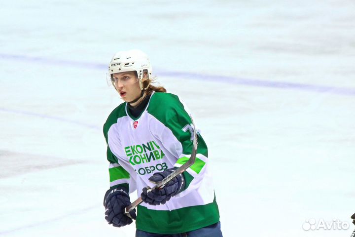 Тренер по хоккею