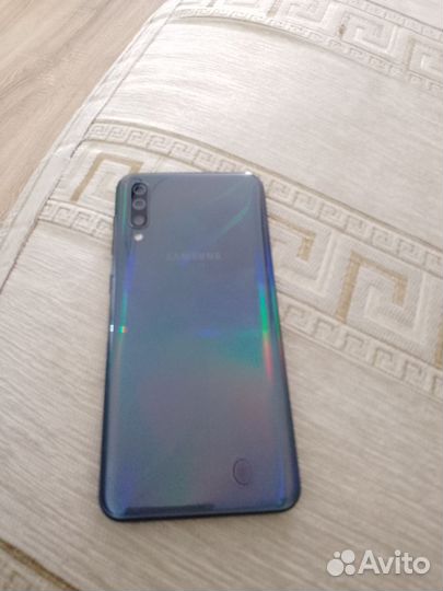 Телефон Samsung а 50