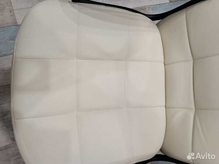 Компьютерное кресло экокожа