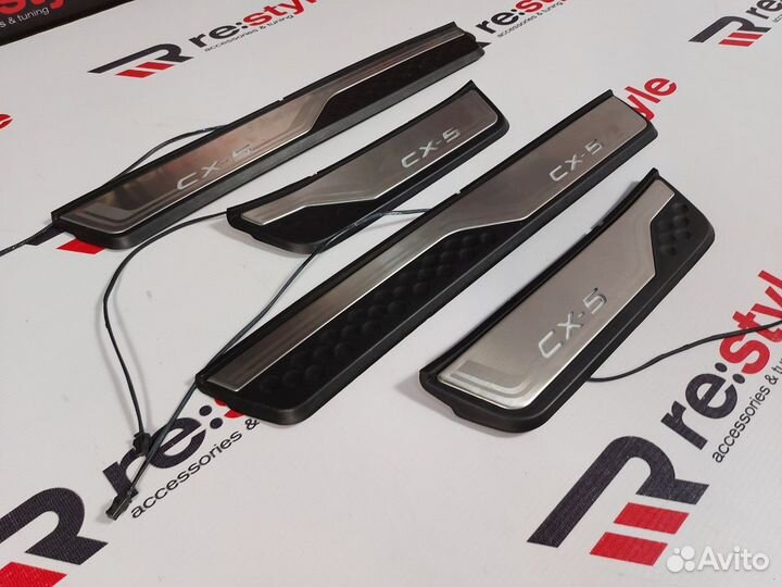 Накладки на пороги Mazda CX-5 С подсветкой N2693