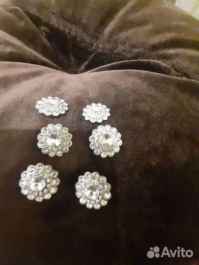 Пуговицы нарядные стразы стекло