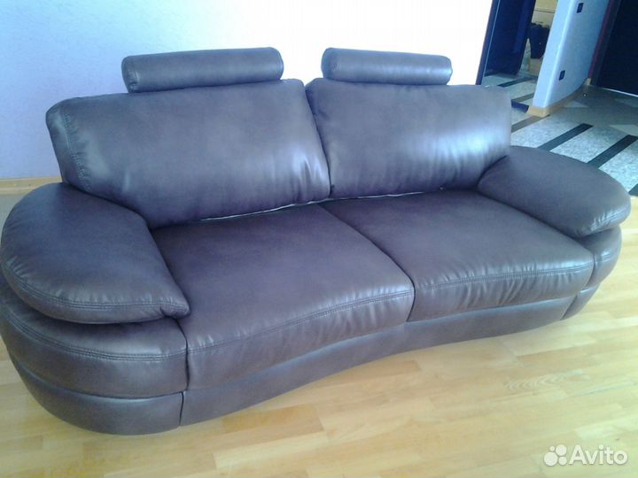 Перетяжка мягкой мебели