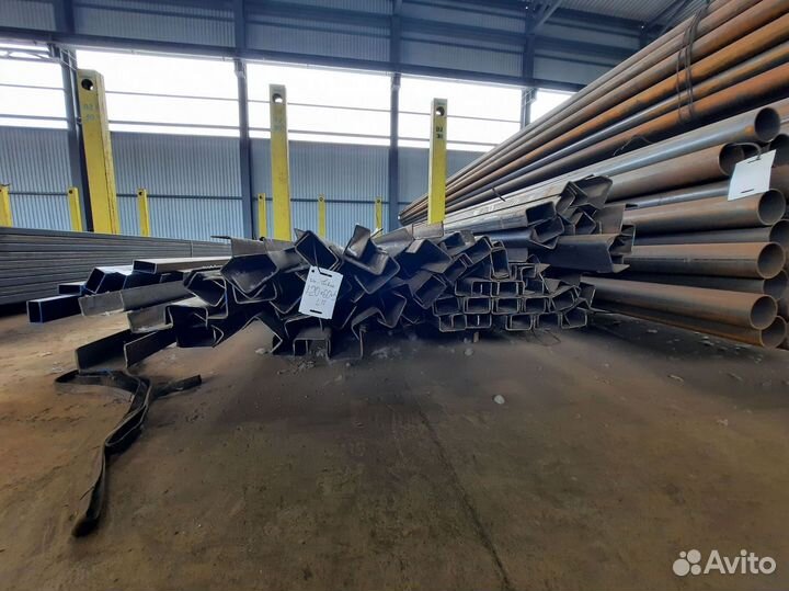 Швеллер стальной