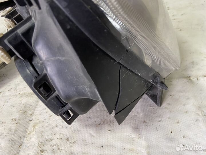 Фара правая Приора