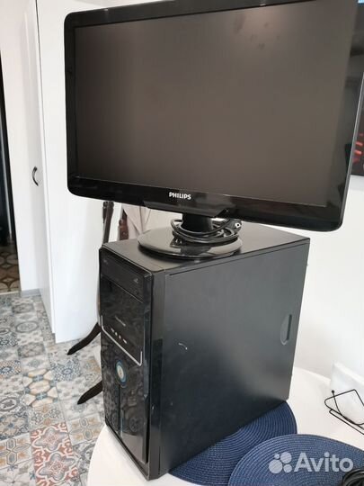 Монитор для компьютера 22 дюйма