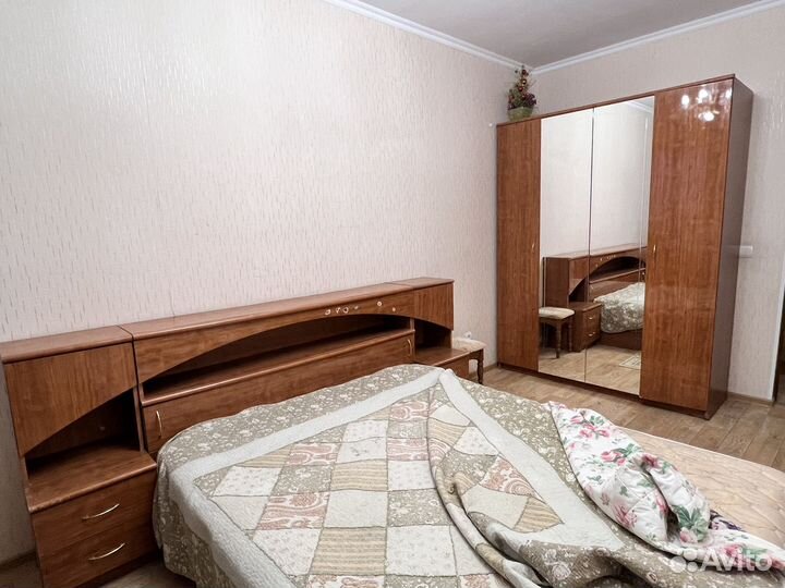 Спальный гарнитур бу