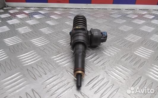 Форсунка дизельная volkswagen golf 5 (7BL20AL04)