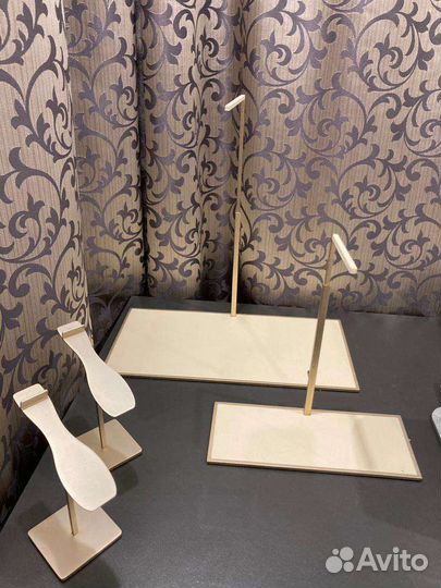 Стойки для сумок и обуви