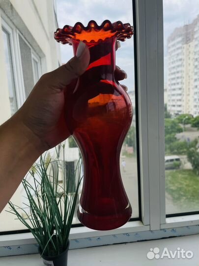 Ваза красное стекло СССР