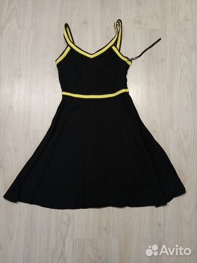 Платья женские