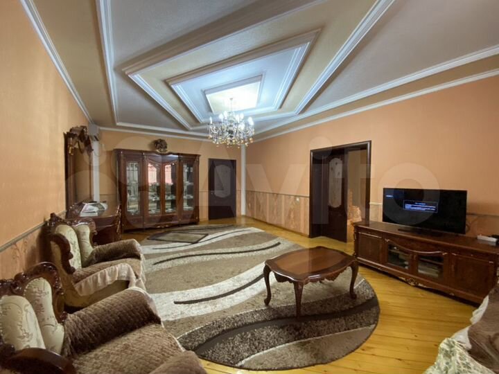 Дом 233 м² на участке 6 сот.