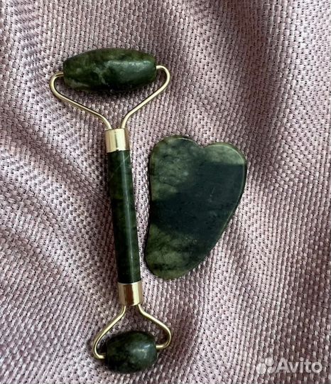 Ролик для лица и гуаша