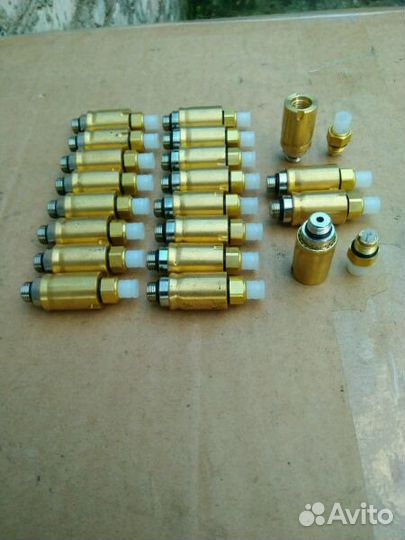 Клапан пневмостойки VW Туарег Порш Каен Ауди Q7