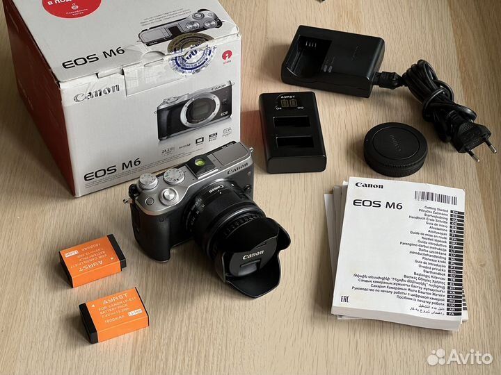 Canon m6 + 15-45mm