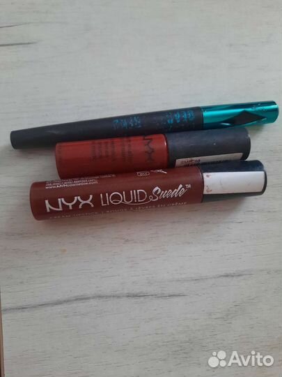 Помада для губ