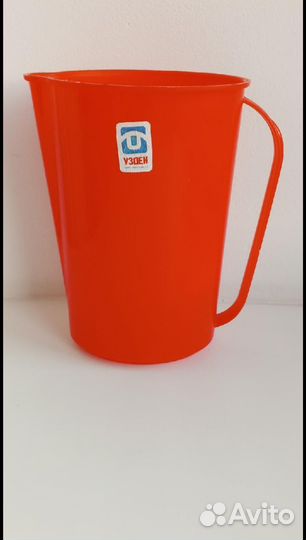 Пластиковый кувшин 1,7 л,новый