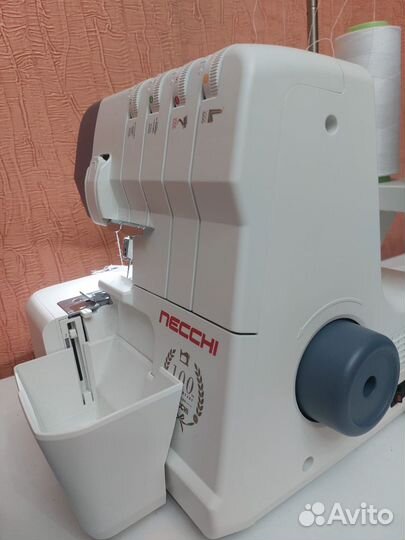 Оверлок для швейной машины