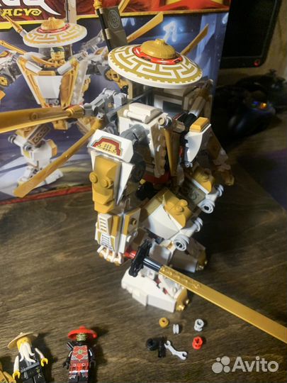 Lego ninjago 71702 Golden Mech